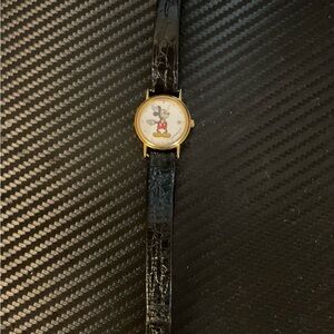 Vintage Seiko ladies Mickey Mouse watch.